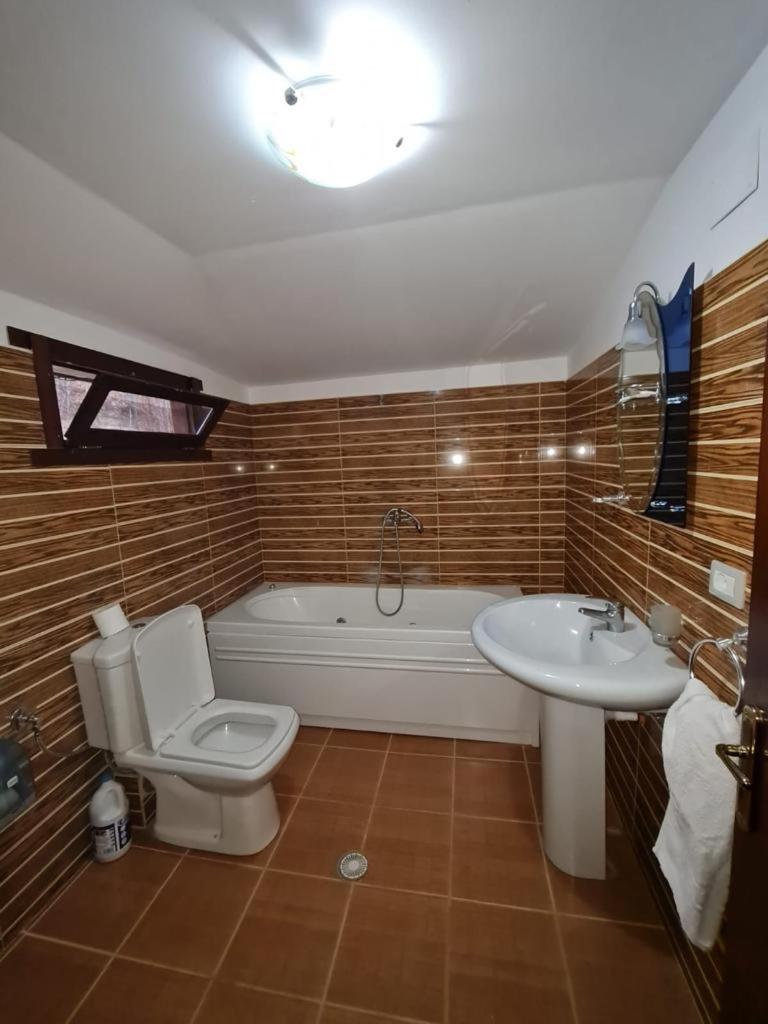 Sofra Kolonjare Agroturizem Hotel Erseke Екстериор снимка
